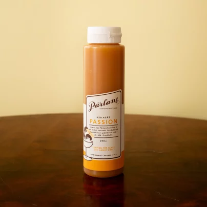 Parlans_Konfektyr_karamell_PASSION_squeeze_250ml